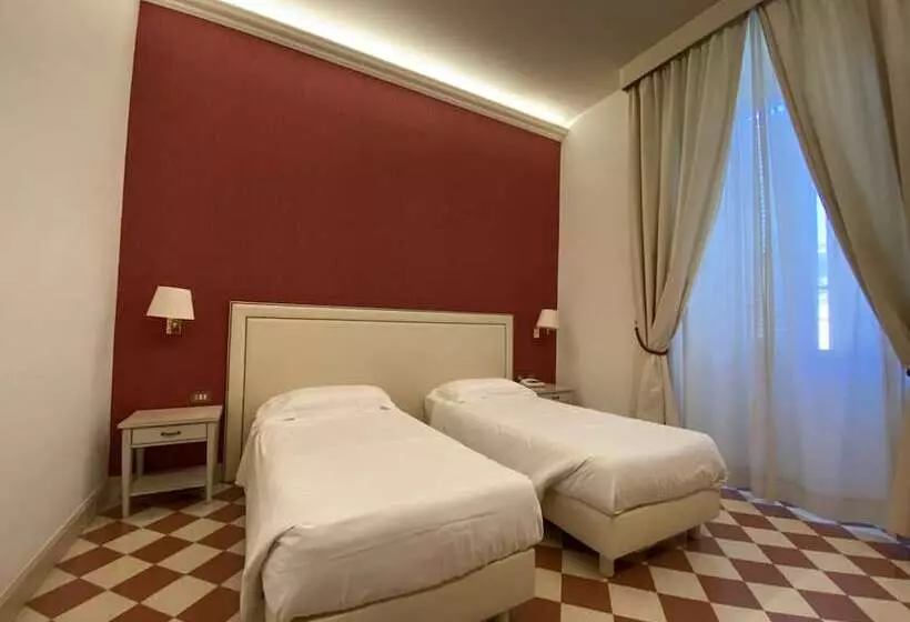 Fotos del hotel Dnb House:  12