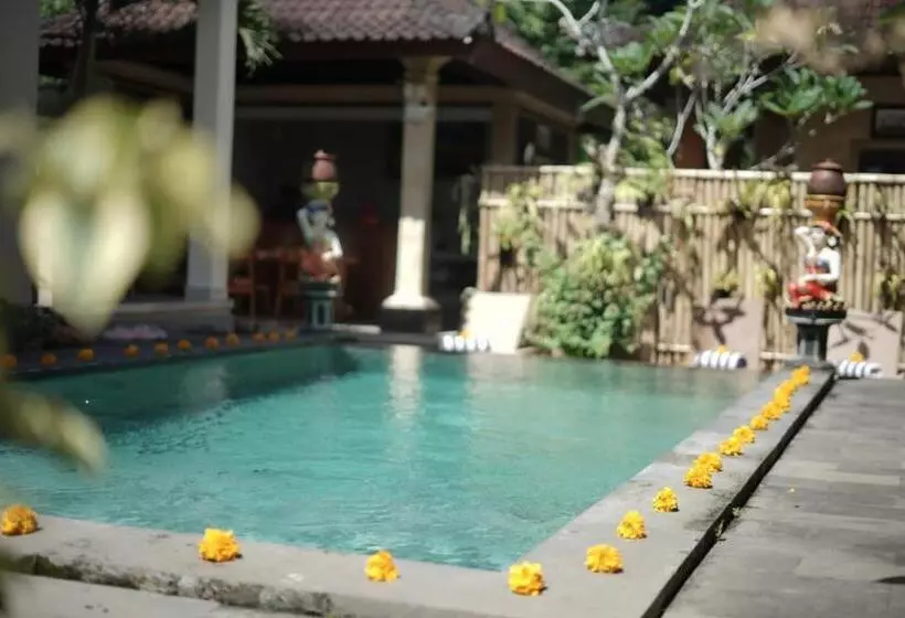 Fotos del hotel Junjungan Suite Villa:  2