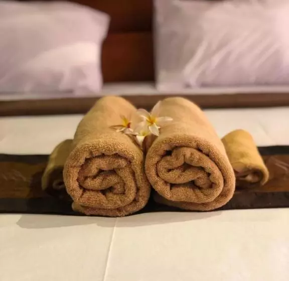 Fotos del hotel Junjungan Suite Villa:  5