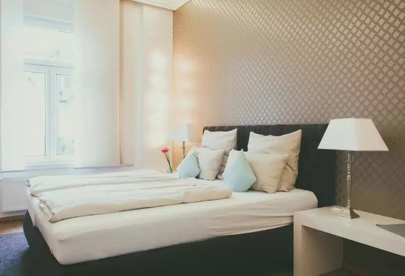 Fotos del hotel Helvetia Suites:  20