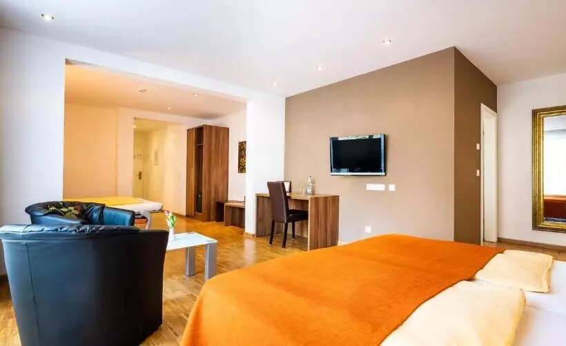 Fotos del hotel Schroeders Stadtwald:  22