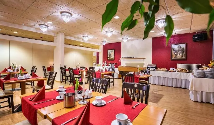 Fotos del hotel Schroeders Stadtwald:  3