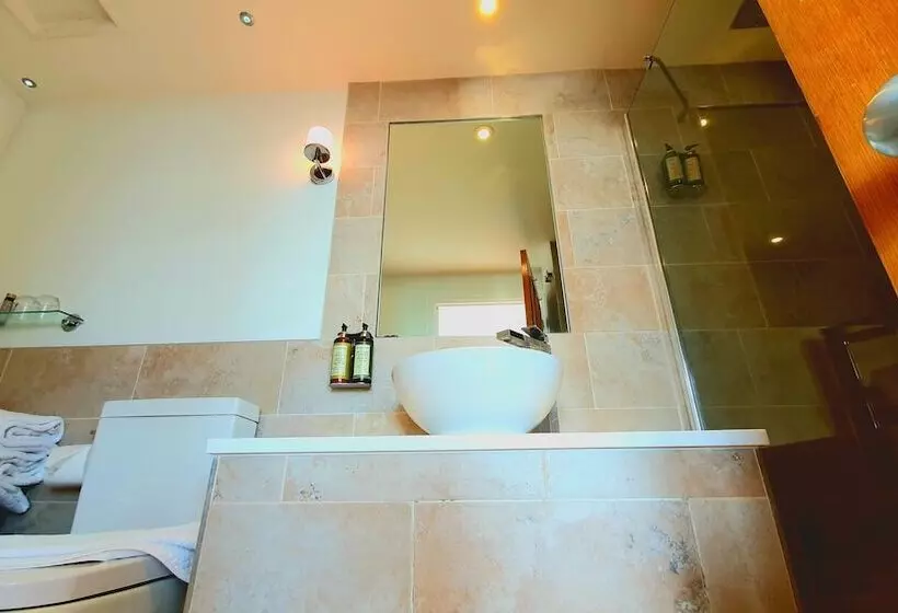 Fotos del hotel A Room With A View:  24