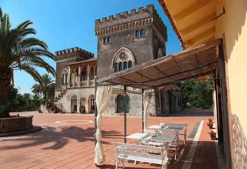 Fotos del hotel Castello D Urso Somma B&b:  3