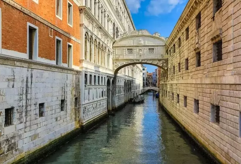 Fotos del hotel Ca' Della Loggia:  21