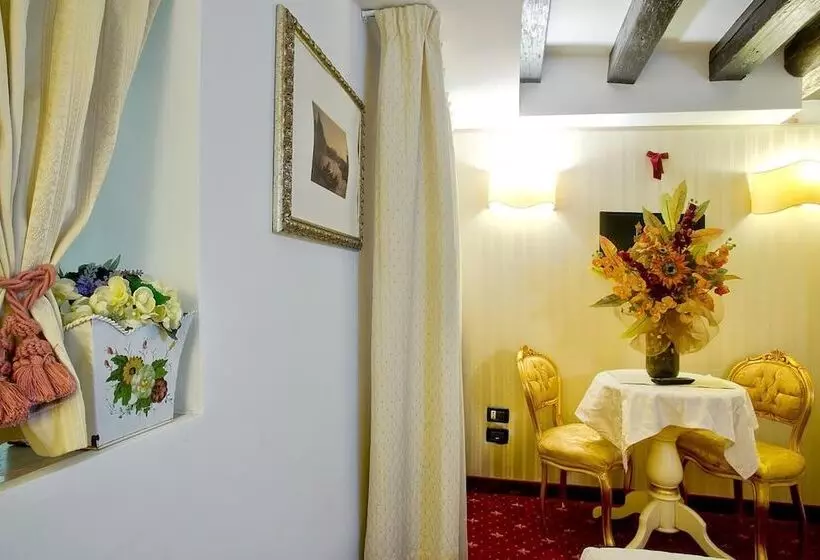 Fotos del hotel Ca' Della Loggia:  8