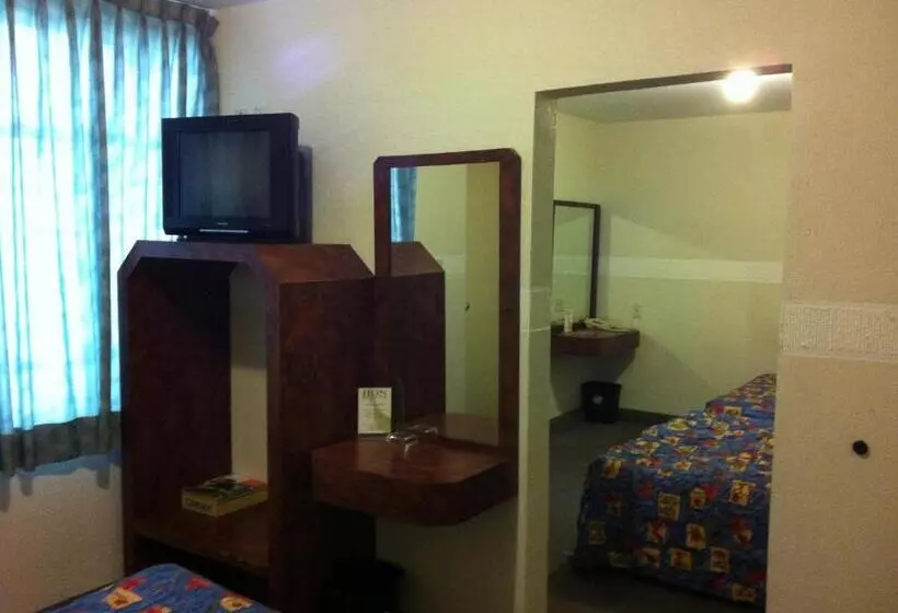 Fotos del hotel Dos Naciones:  8