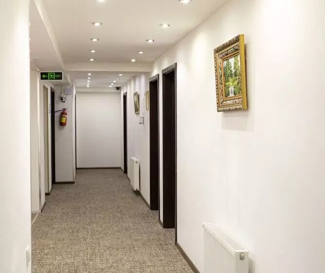 Fotos del hotel Grand Palace:  3