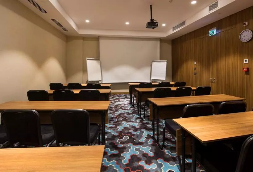 Fotos del hotel Hampton By Hilton Istanbul Kurtkoy:  19