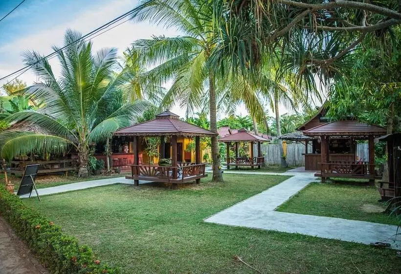 Fotos del hotel Lanta Pearl Beach Resort:  15