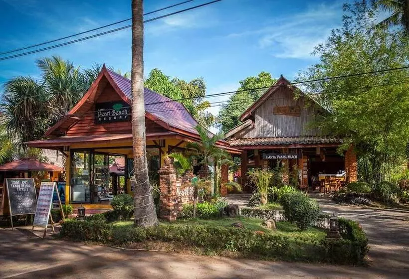 Fotos del hotel Lanta Pearl Beach Resort:  8