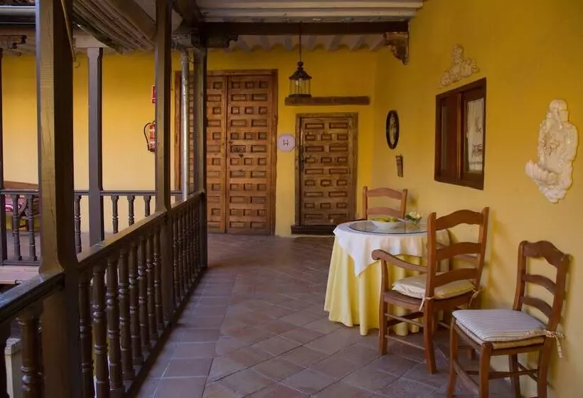 Fotos del hotel Casa Palacio Conde De Garcinarro:  13