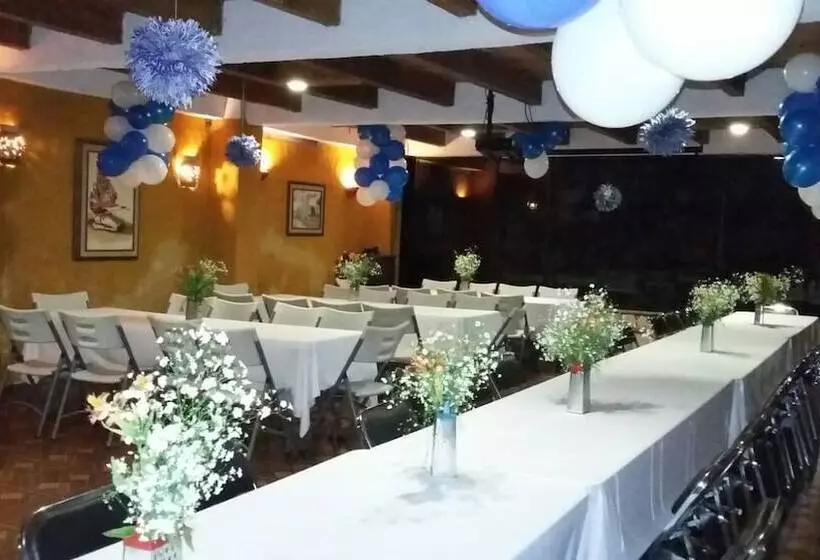 Fotos del hotel & Cava La Parroquia:  10