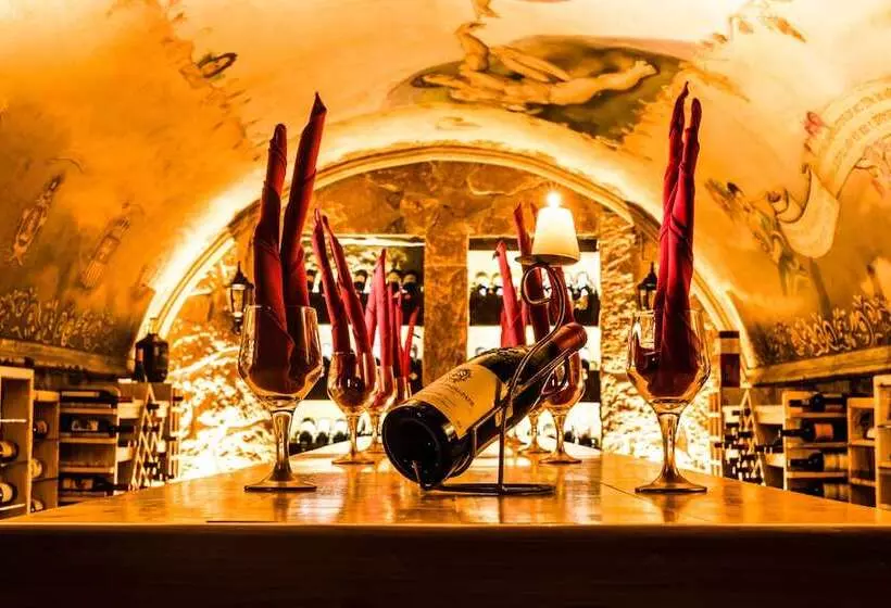 Fotos del hotel & Cava La Parroquia:  6