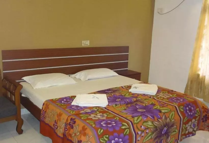Fotos del hotel Shalimar Metro:  9