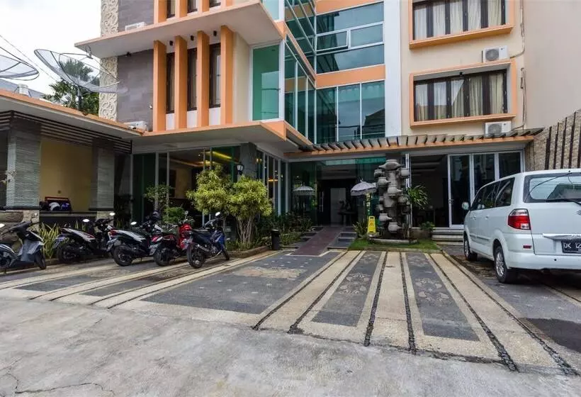 Reddoorz Plus @ Shri Lakshmi Seminyak