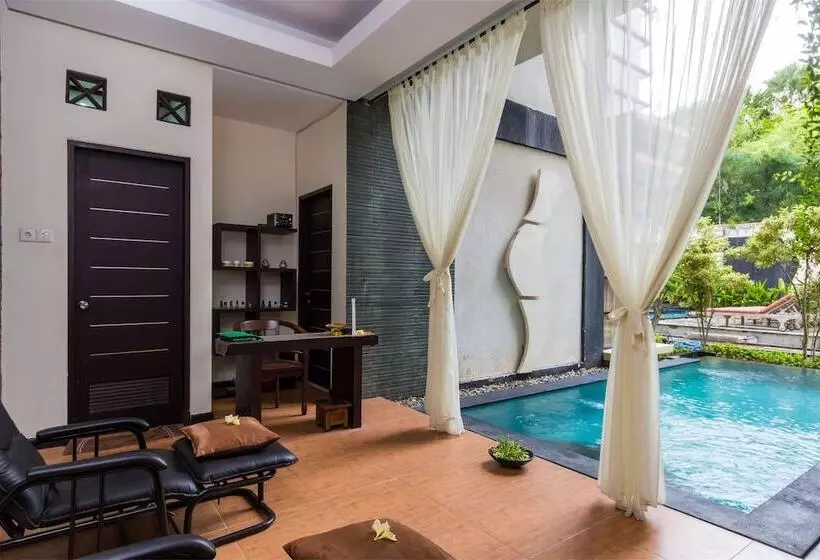 Fotos del hotel Reddoorz Plus @ Shri Lakshmi Seminyak:  20