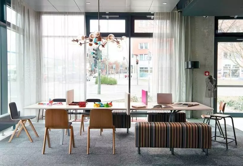 Fotos del hotel Moxy Berlin Ostbahnhof:  24