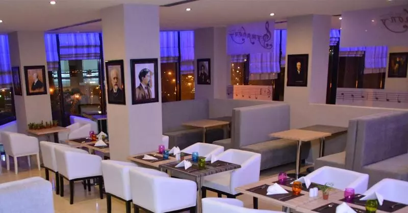 Fotos del hotel Adef:  10