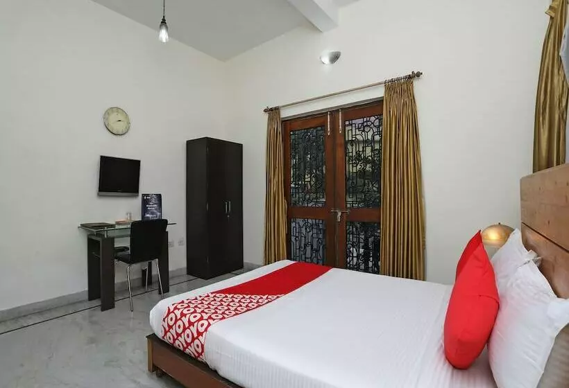 Fotos del hotel Oyo Rooms Salt Lake Sector 1 Ad Block:  13