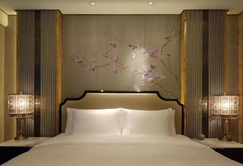 Wanda Reign On The Bund