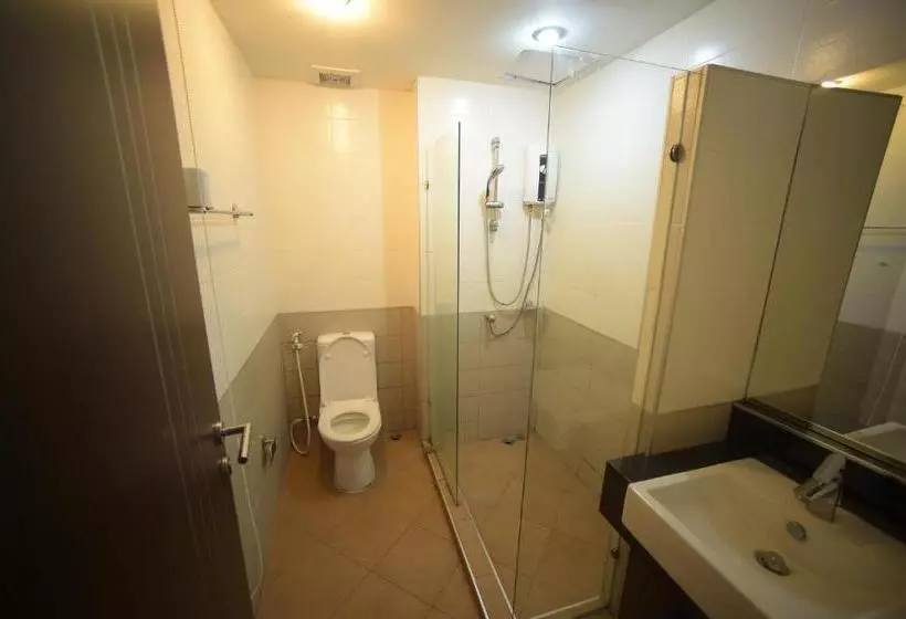 Fotos del hotel Villa Navin Beach Residence:  8