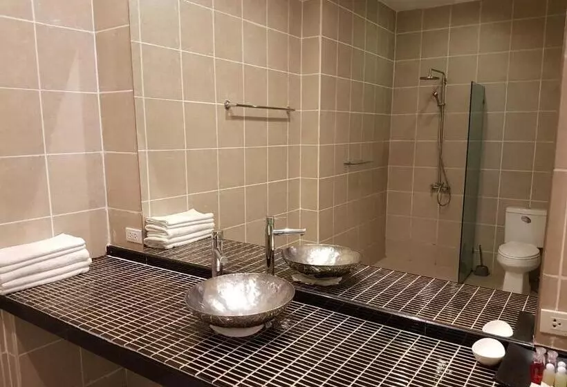 Fotos del hotel East Suites:  21