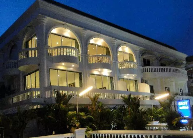 Fotos del hotel East Suites:  14