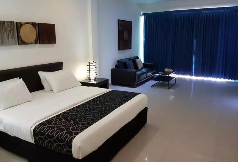 Fotos del hotel East Suites:  11