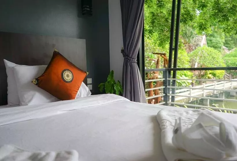 Fotos del hotel Nakhaburi  & Resort:  16