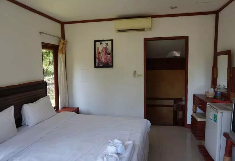Fotos del hotel Nakhaburi  & Resort:  17