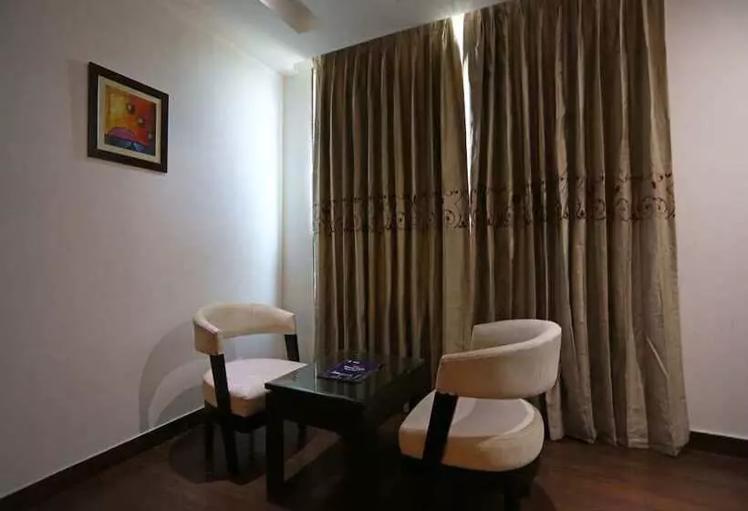 Fotos del hotel Capital O 7331  Airport Park Blue:  25