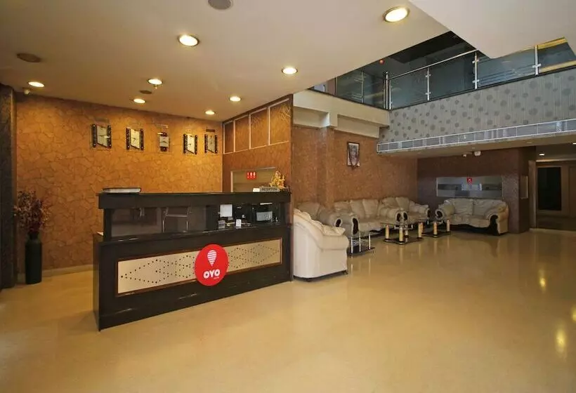 Fotos del hotel Capital O 7331  Airport Park Blue:  15