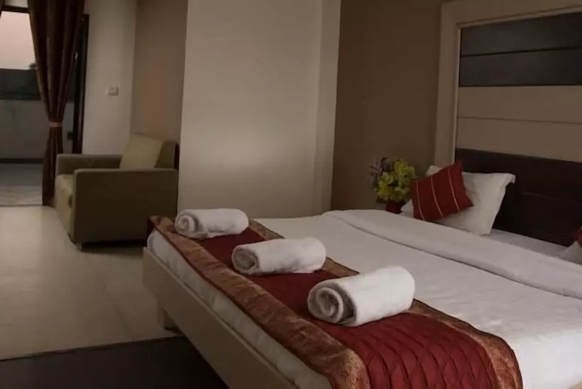 Fotos del hotel Pacific Inn Huda City Centre:  8