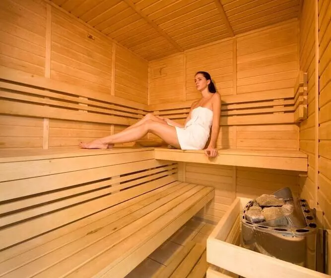 Fotos del hotel Spa & Wellness  St. Moritz:  4