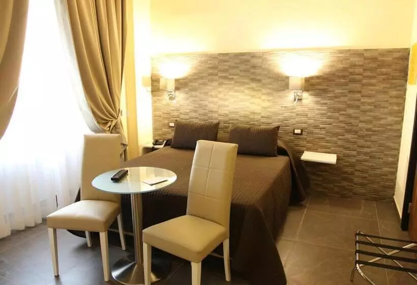 Boutique  Piazza Carita