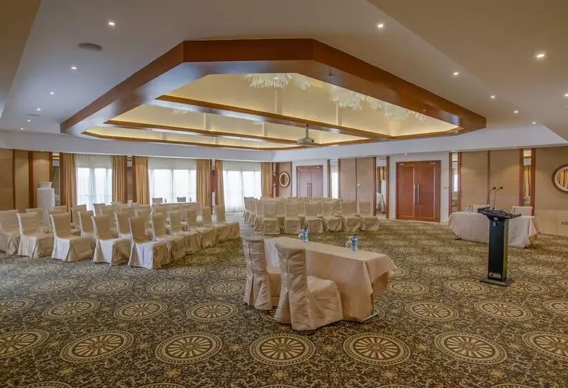 Fotos del hotel The Concord  And Suites:  8