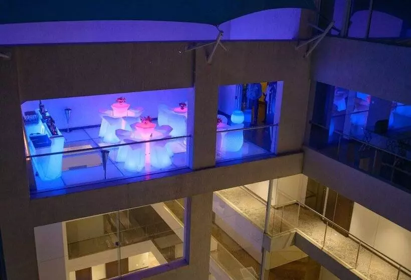 Fotos del hotel The Concord  And Suites:  15
