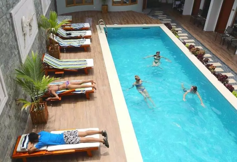 Fotos del hotel Kaani Village & Spa:  12