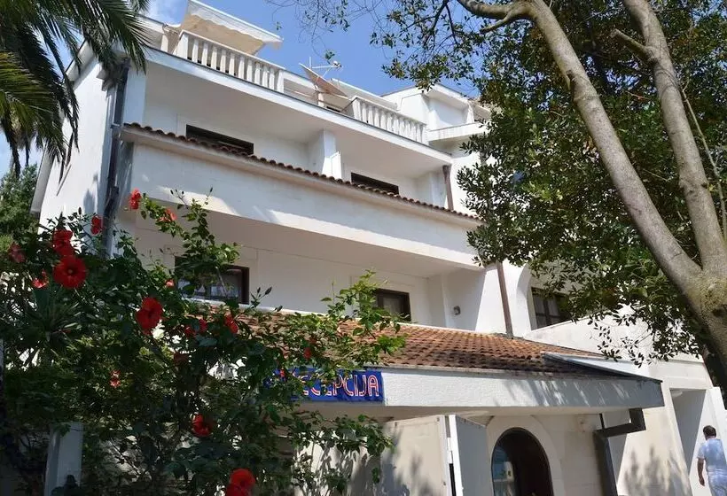 Fotos del hotel Garni Hotel Vila Aleksandar:  2