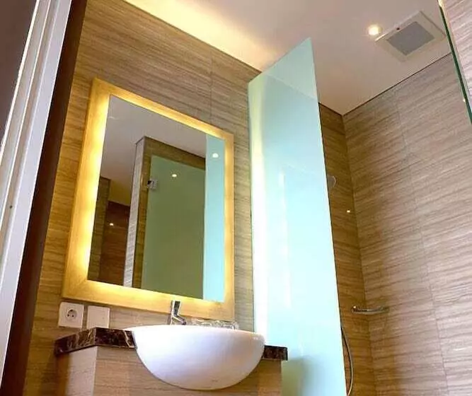Fotos del hotel Grand Citihub  Kajoetangan:  17
