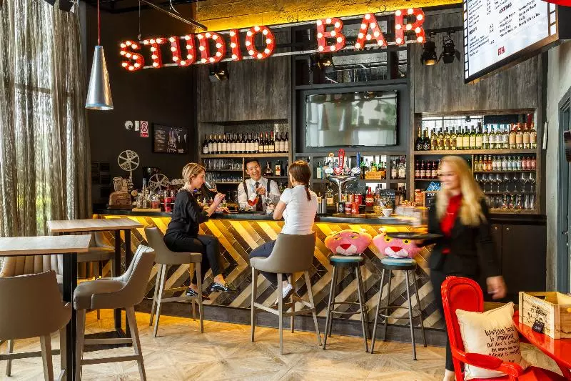 Fotos del hotel Ibis Styles London Ealing:  12