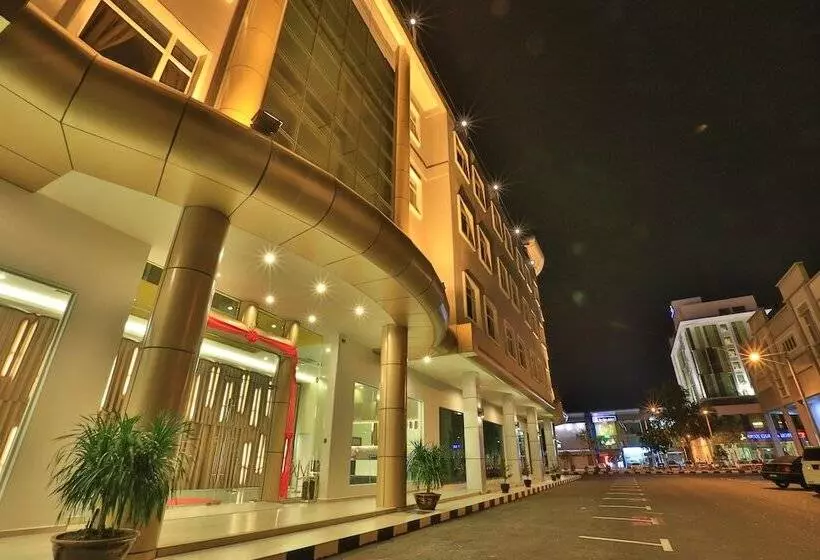 Fotos del hotel Supreme:  10