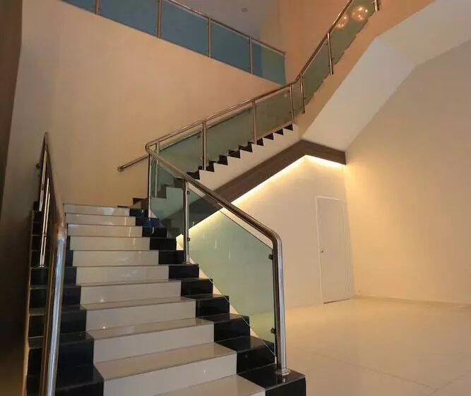 Fotos del hotel Supreme:  3