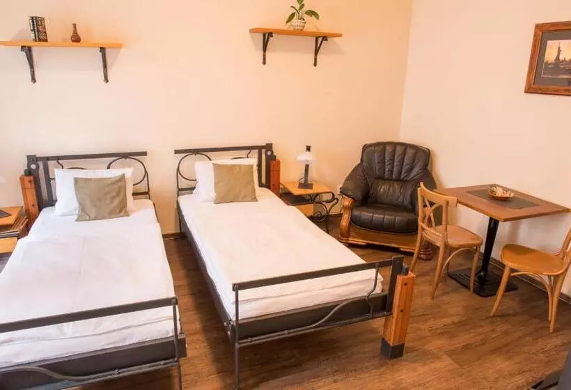 Fotos del hotel Pension Hattrick:  16