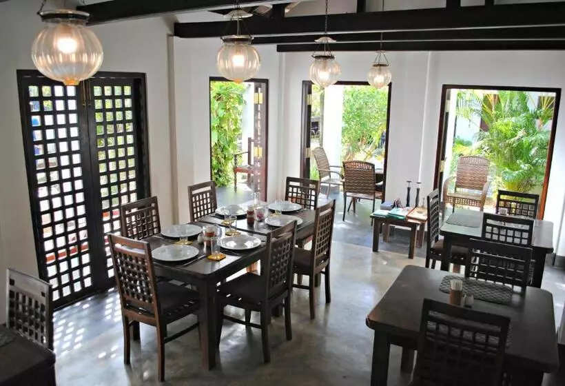 Fotos del hotel Wasantha Garden:  15
