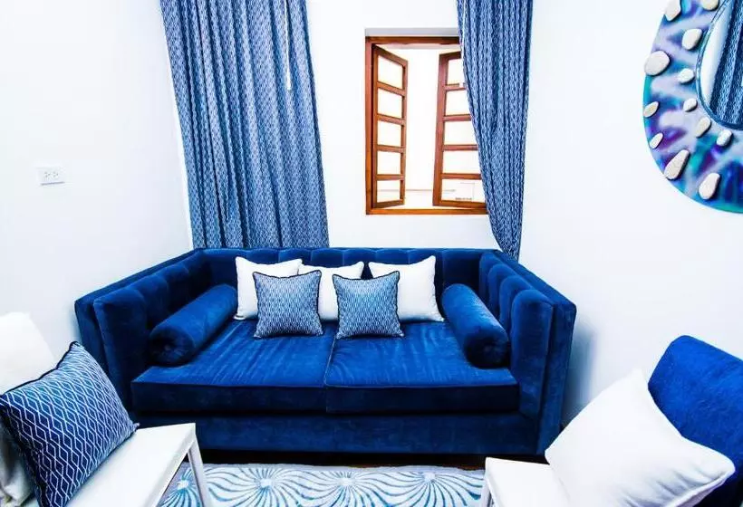 Fotos del hotel + Arte:  25