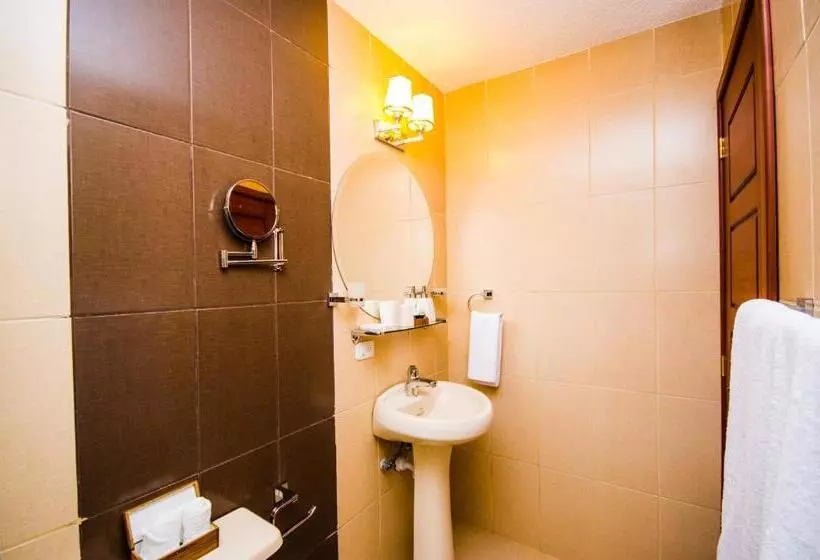 Fotos del hotel + Arte:  7