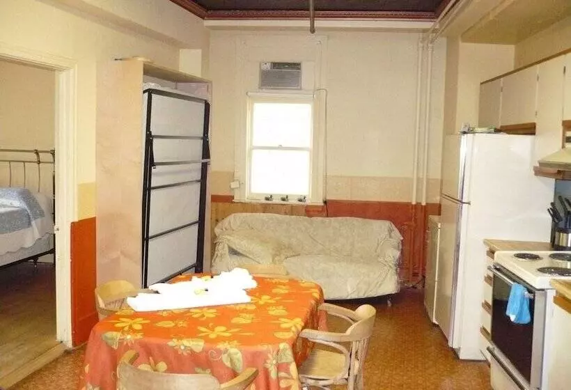 Fotos del hotel L'intendant:  24