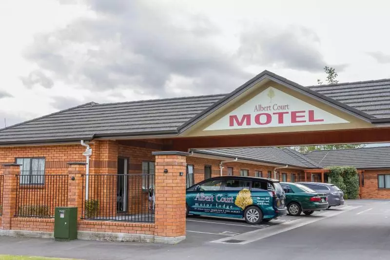 Albert Court Motor Lodge